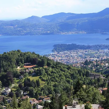 Moderno فندق Premeno