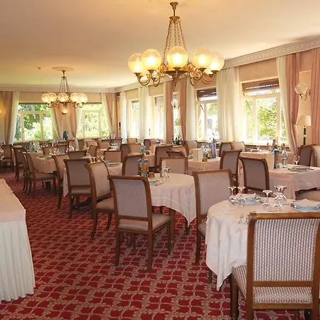 Moderno Hotel 3*