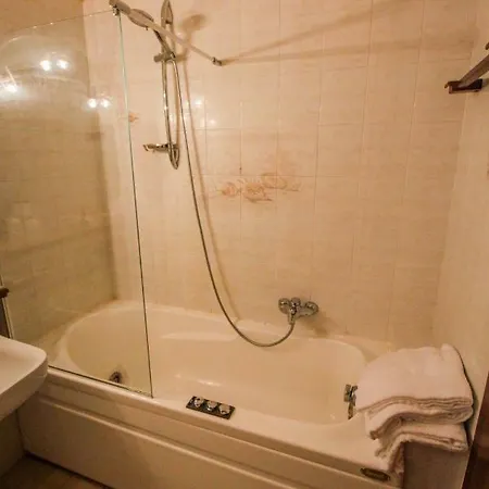 Moderno Hotel